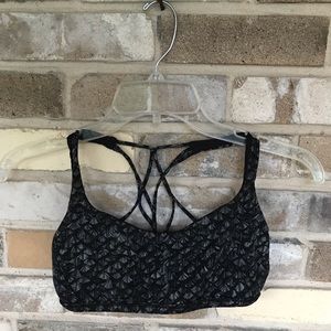 lululemon sports bra size 4